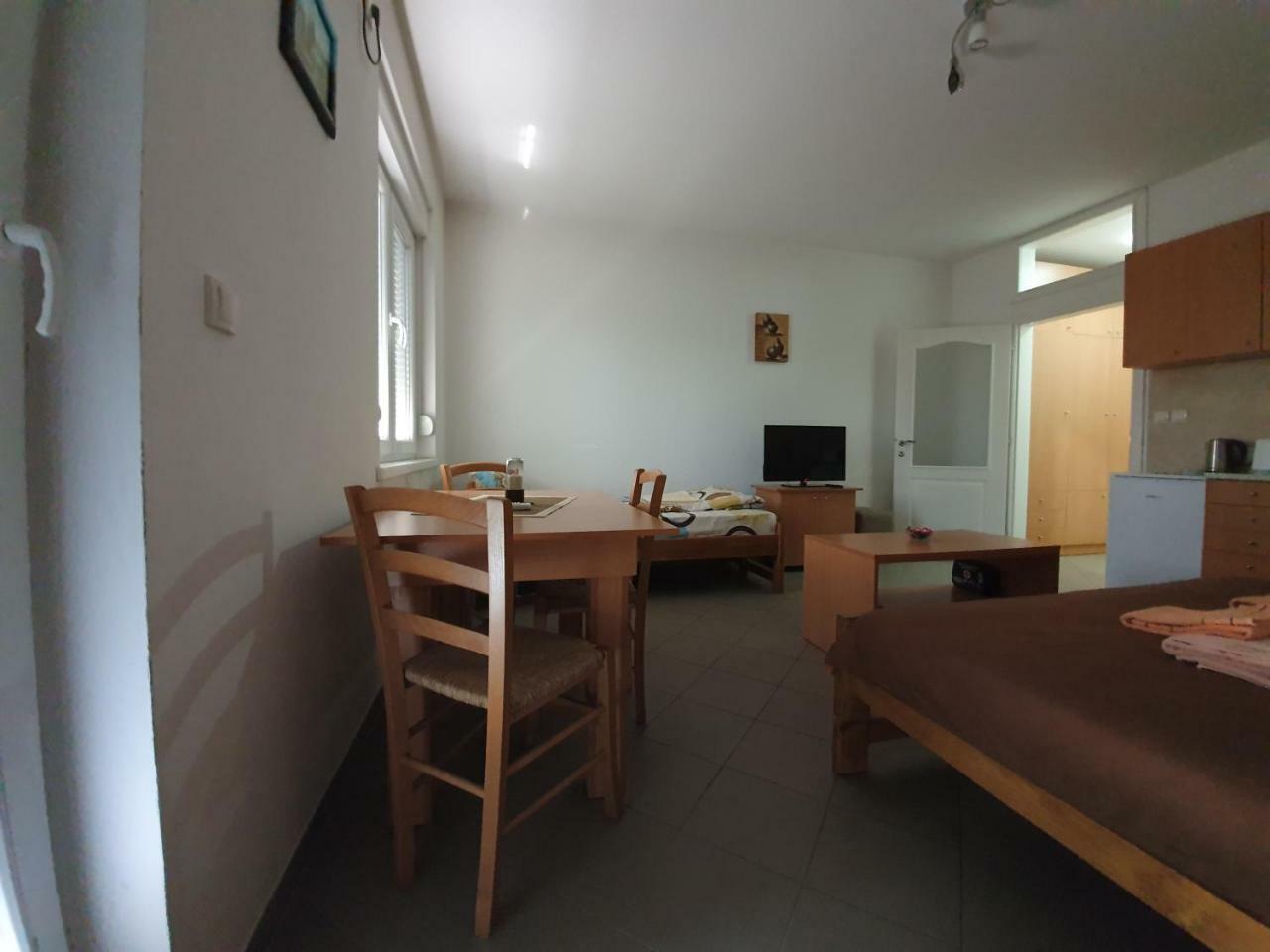 Apartmani - Vila Kovilje Banja Koviljača Kültér fotó