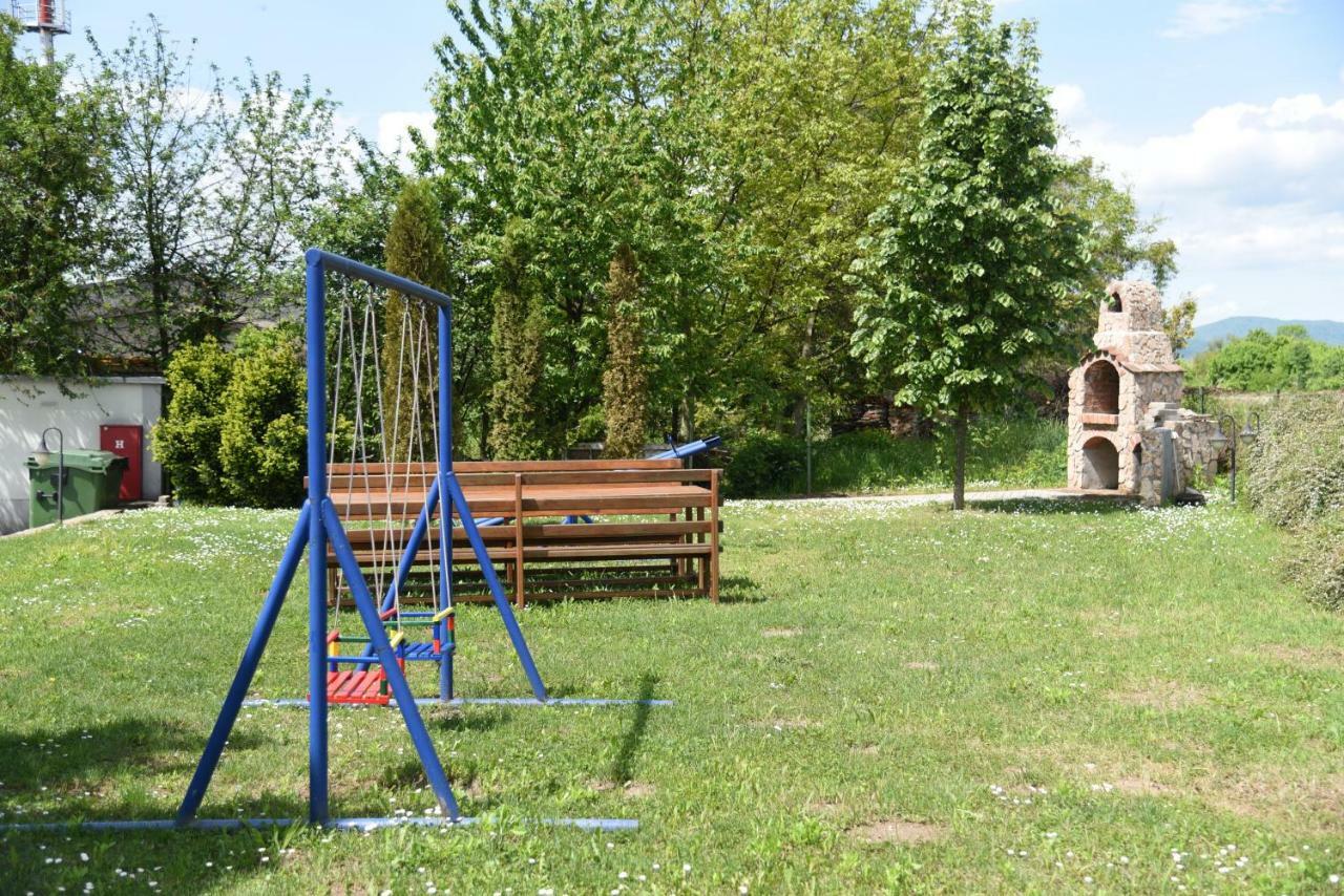 Apartmani - Vila Kovilje Banja Koviljača Kültér fotó